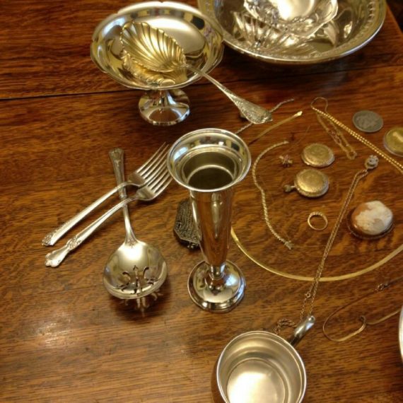 photo of sterling silver items that represent a sample of what we buy